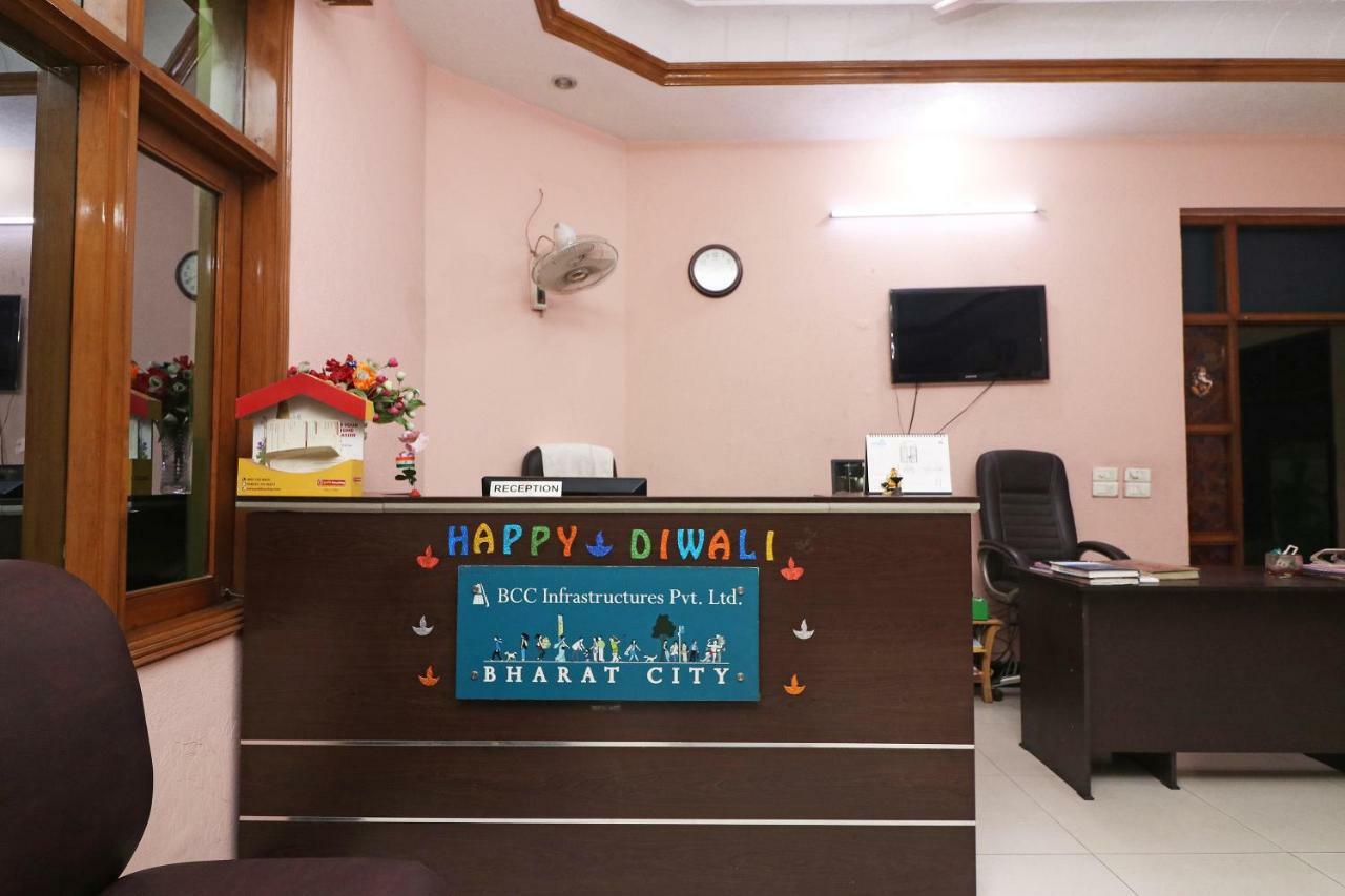 Oyo 24672 Bharat Guest House Delhi  Exteriör bild