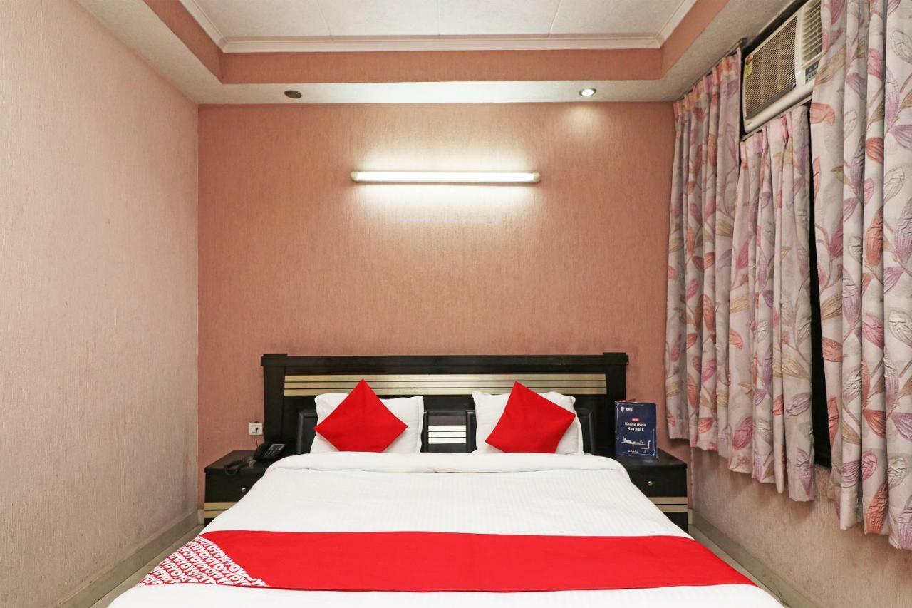 Oyo 24672 Bharat Guest House Delhi  Exteriör bild